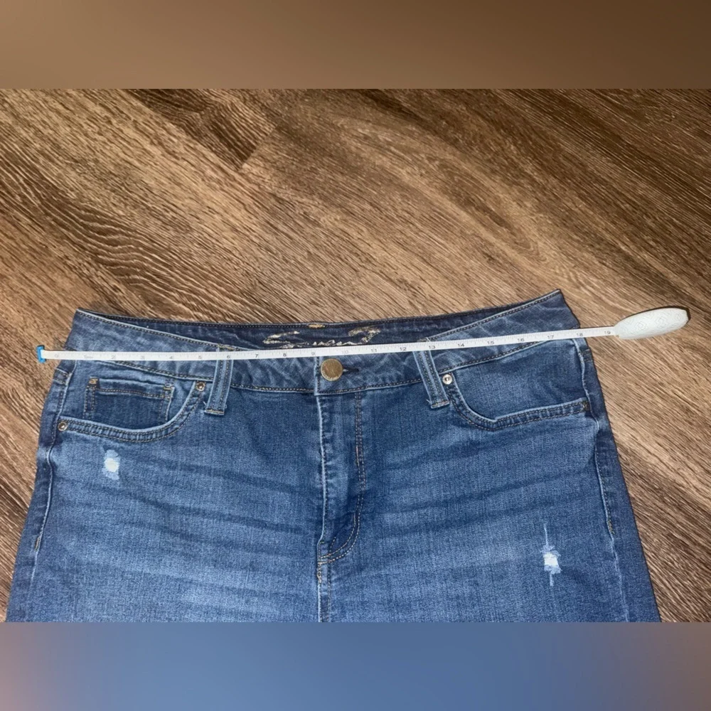 Seven7 Weekend Short Blue Denim Distressed Shorts Size 14